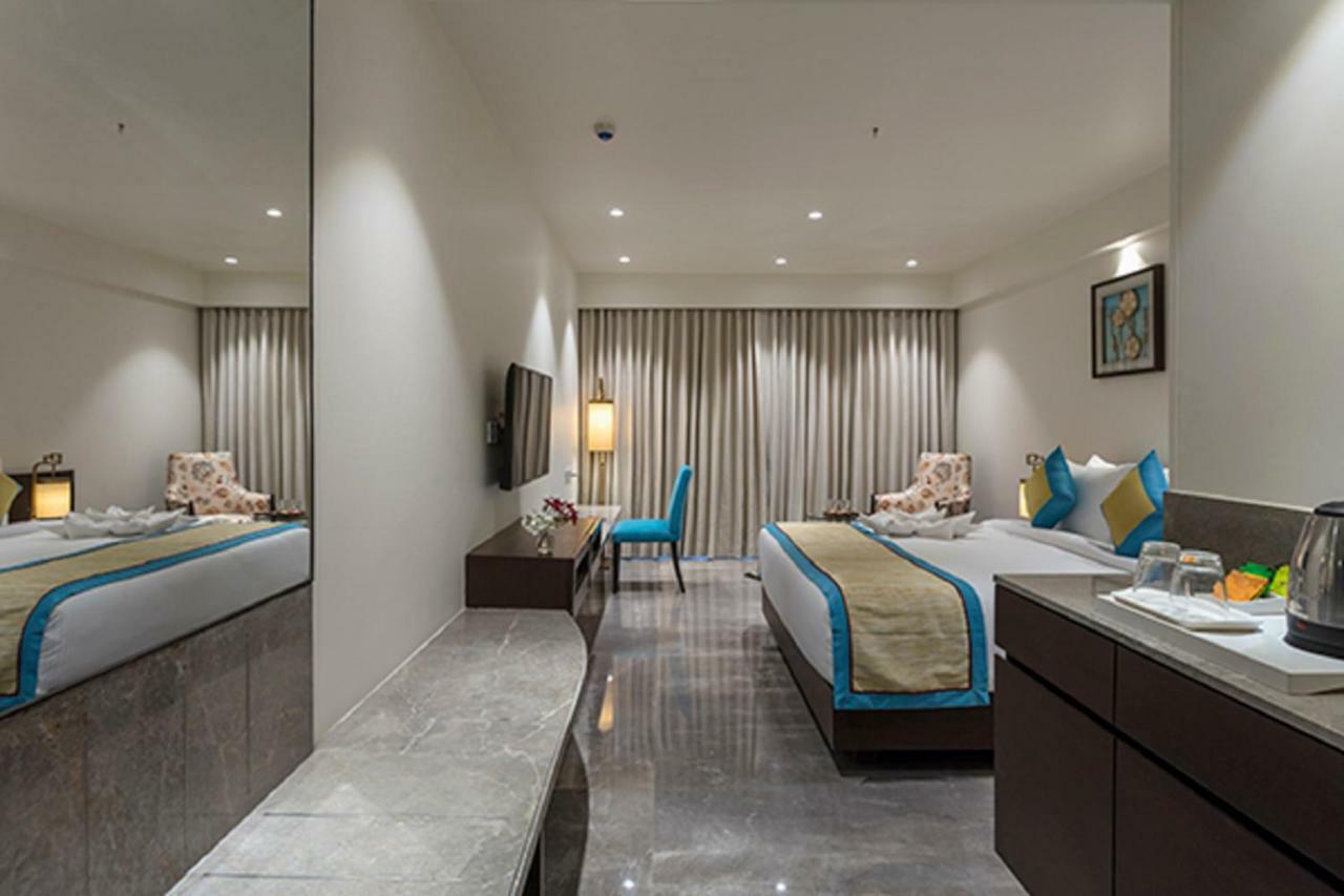 Binori A Boutique Hotel 阿穆达巴 外观 照片